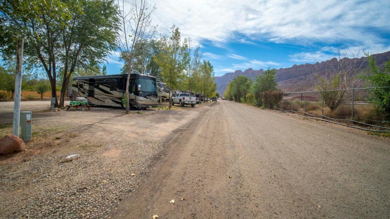 Funstays Glamping Setup Tent In Rv Park #1 Ok-T1 Moab Exterior photo